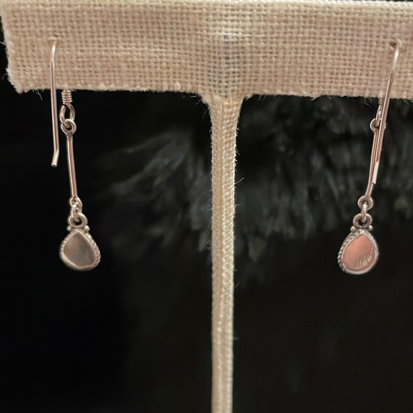 Silver and Lapis dangle earrings vintage Very cool! Hippie Boho 1 3/4” long - Picture 3 of 5